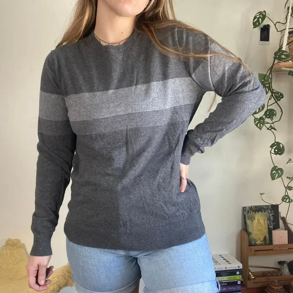 Claiborne Gray Striped Light Knit Sweater Sz S